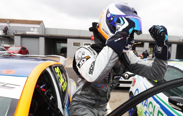 Superb double win at Donnington Park